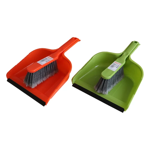 Szemetes lapát és kefe